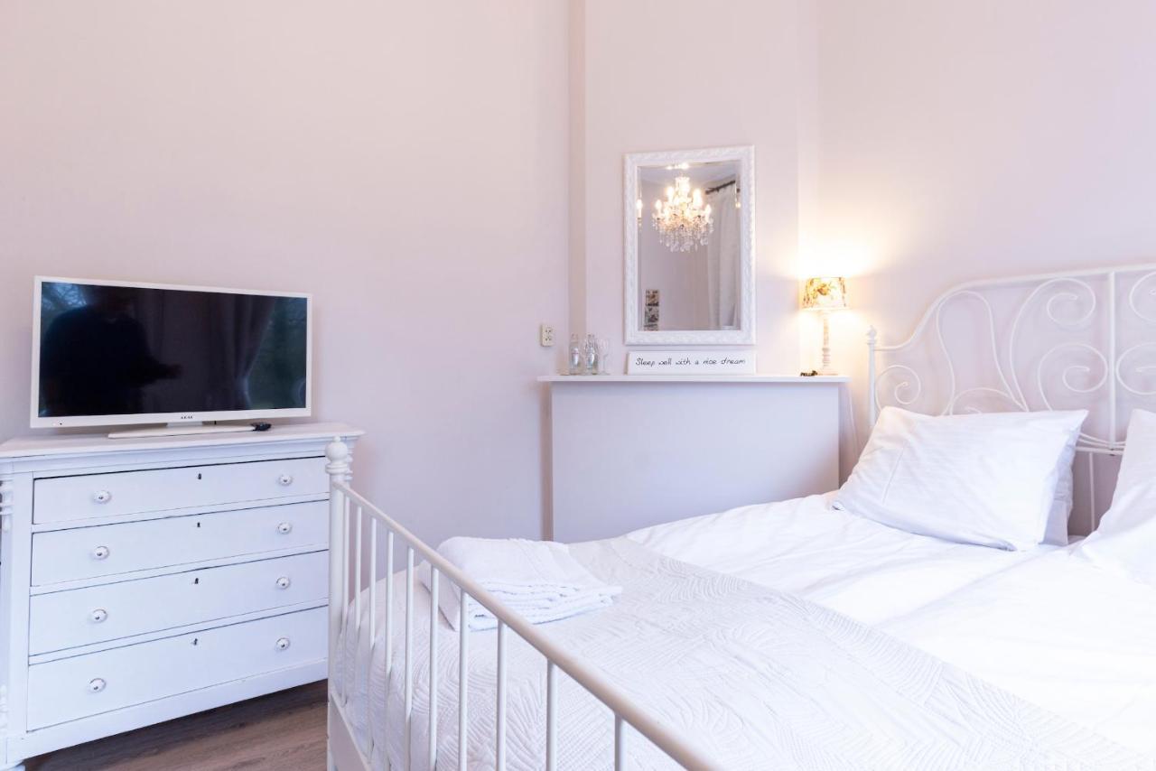 Bed & Breakfast Rijsterbosch ภายนอก รูปภาพ